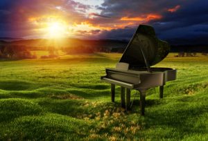 Florida weather is unpredictable — one moment the sun is shining, and the next, a sudden downpour threatens your moving day. If you’re relocating a piano in Miami, you may be wondering: Can you move a piano in the rain?